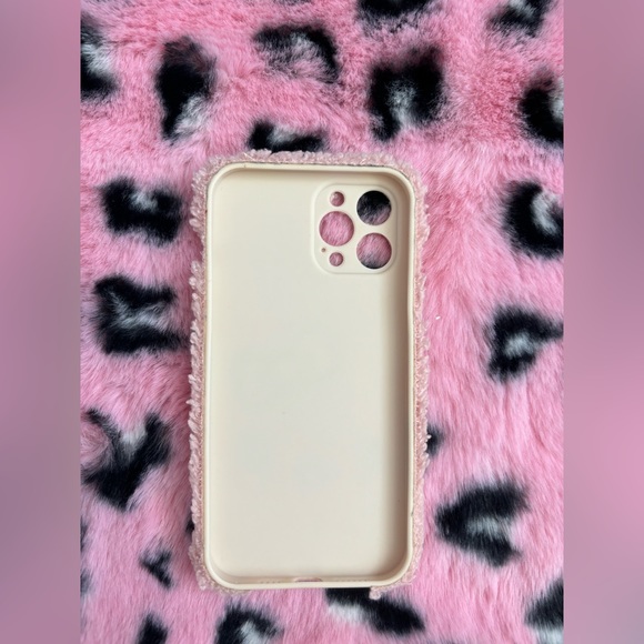 Hello Kitty Pink Sherpa Phone Case - Picture 3 of 3